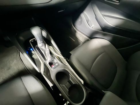 Used 2022 Toyota Corolla LE image 26