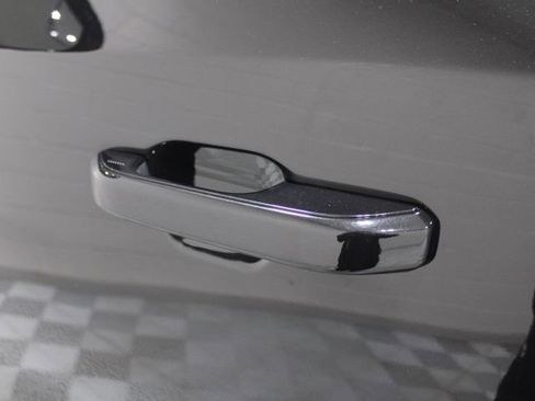 Used 2022 Jeep Grand Wagoneer Series III image 14