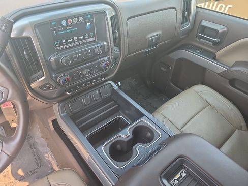 Used 2016 Chevrolet Silverado 1500 LTZ Z71 w/ LTZ Plus Package AWD/4WD image 10
