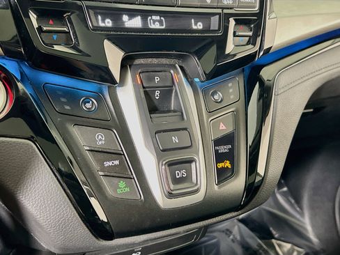 Used 2023 Honda Odyssey Touring image 17