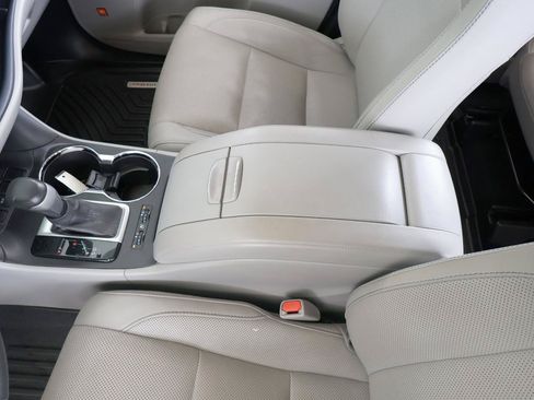 Used 2017 Toyota Highlander Limited FWD image 43