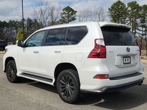 Used 2022 Lexus GX 460 Luxury w/ Sport Design Package image 3