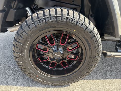 Used 2020 Jeep Wrangler Unlimited Rubicon AWD/4WD image 17