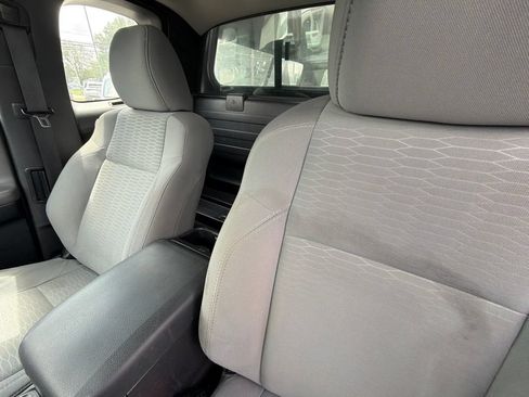 Used 2016 Toyota Tacoma SR AWD/4WD image 11