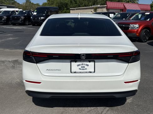 Used 2023 Honda Accord EX image 5