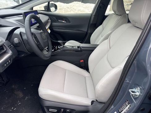New 2026 Toyota Prius XLE image 10