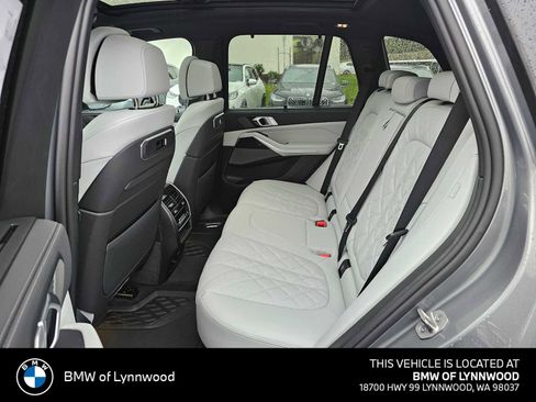 New 2026 BMW X5 M60i AWD/4WD image 16
