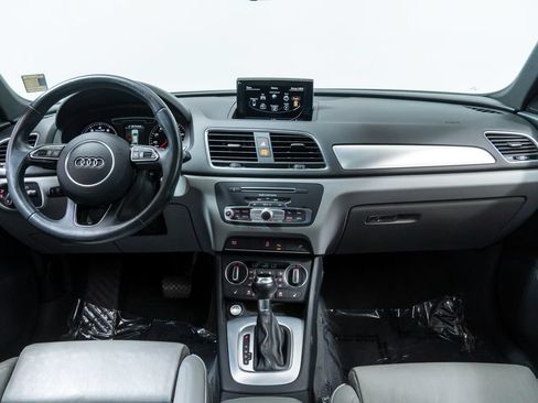 Used 2018 Audi Q3 2.0T Premium Plus w/ Premium Plus Package FWD image 21