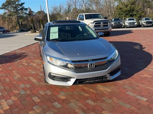 Used 2016 Honda Civic EX image 5