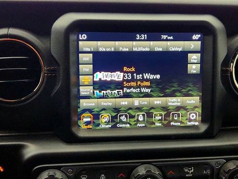 Used 2022 Jeep Wrangler Unlimited Sahara AWD/4WD image 18