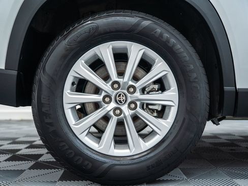 Certified 2025 Toyota Grand Highlander AWD image 21
