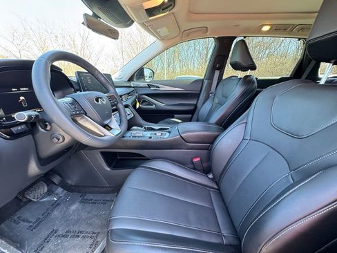 Certified 2026 INFINITI QX60 Luxe w/ Family Package AWD/4WD image 20