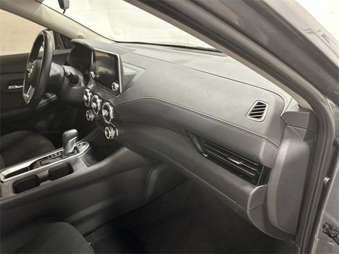 Used 2022 Nissan Sentra SV image 24