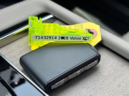 New 2026 Volvo XC90 B5 Ultra w/ Lounge Package image 23