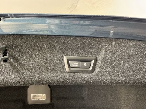 New 2026 BMW 330i Sedan w/ Premium Package image 30