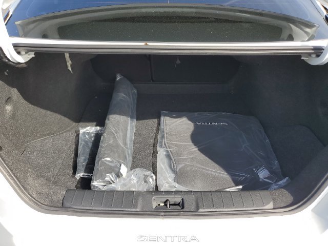 Certified 2025 Nissan Sentra SV FWD image 8