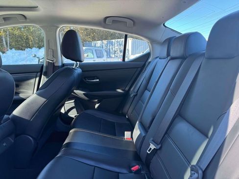 Certified 2023 Nissan Sentra SR w/ SR Premium Package image 12