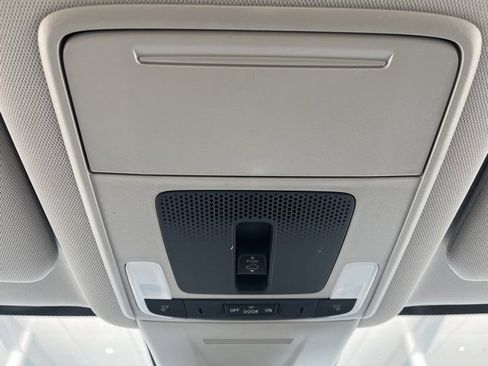 Used 2025 Honda CR-V EX image 14