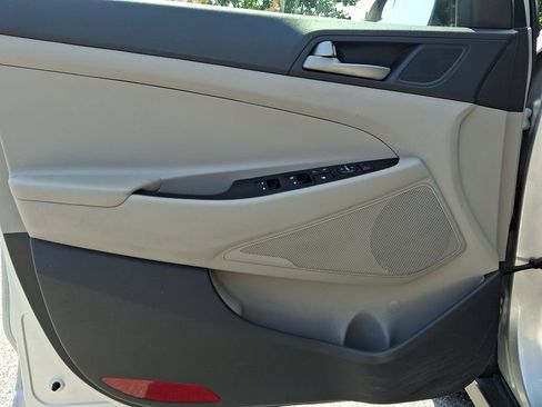 Used 2018 Hyundai Tucson SEL AWD/4WD image 12