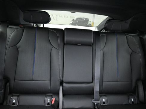 New 2025 Cadillac Lyriq Luxury image 14