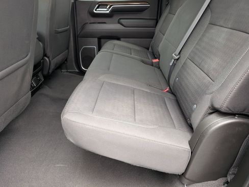 Used 2022 Chevrolet Silverado 1500 LT image 9