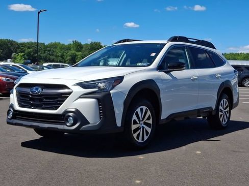 Certified 2024 Subaru Outback Premium w/ Popular Package #1 AWD/4WD image 3
