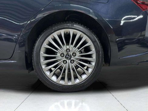 Used 2018 Toyota Avalon Limited image 56