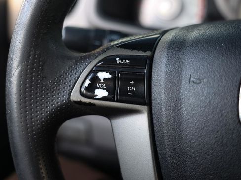 Used 2011 Honda Pilot EX image 25