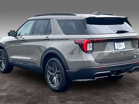 New 2026 Ford Explorer ST-Line w/ ST-Line Street Pack AWD/4WD image 10