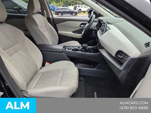 Used 2025 Nissan Rogue SV AWD/4WD image 17