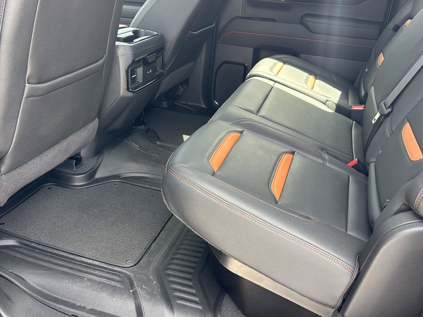 Used 2023 GMC Sierra 1500 AT4 w/ AT4 Premium Package AWD/4WD image 15
