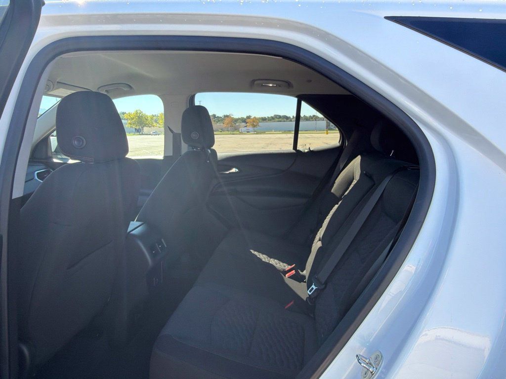 Used 2020 Chevrolet Equinox LT AWD/4WD image 28