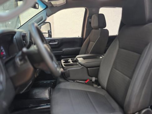 Used 2023 Chevrolet Silverado 2500 W/T w/ WT Safety Package image 18