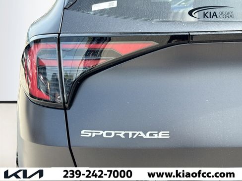 New 2026 Kia Sportage SX image 10