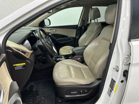 Used 2016 Hyundai Santa Fe Limited w/ Option Group 04 FWD image 9