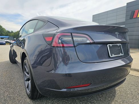 Used 2023 Tesla Model 3 Standard Range RWD image 3