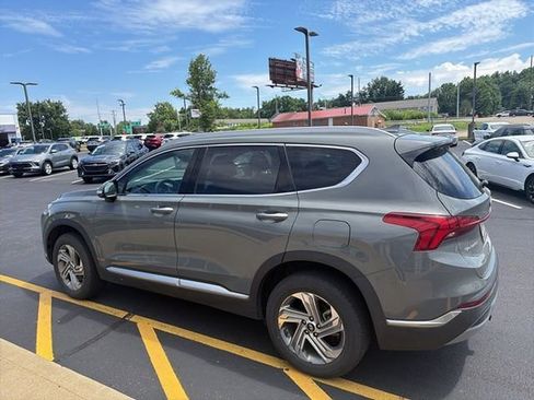 Used 2022 Hyundai Santa Fe SEL w/ Convenience + Premium Package AWD/4WD image 13