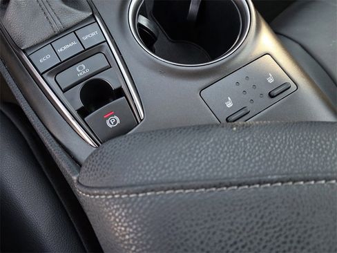 Used 2023 Toyota Camry XSE image 20