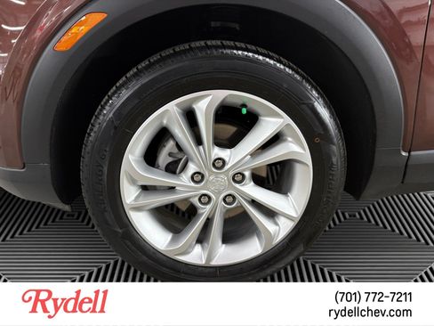 Used 2023 Buick Encore GX Preferred w/ Cold Weather Comfort Package FWD image 9