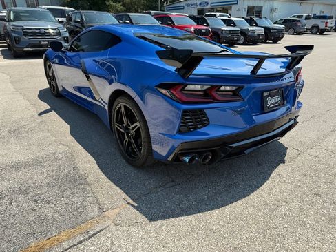 Used 2022 Chevrolet Corvette Stingray Coupe w/ 1LT RWD image 7