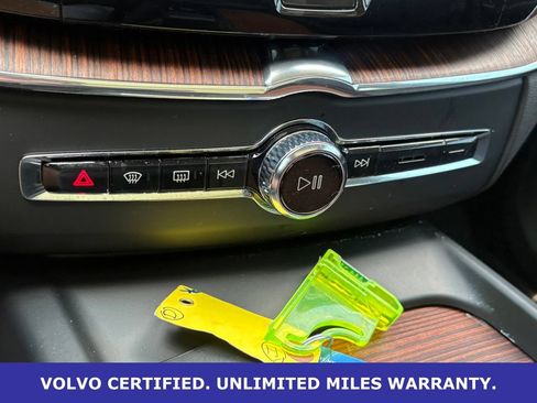 Certified 2023 Volvo XC60 B5 Plus w/ Climate Package AWD/4WD image 22