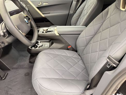 New 2026 BMW iX xDrive45 AWD/4WD image 5