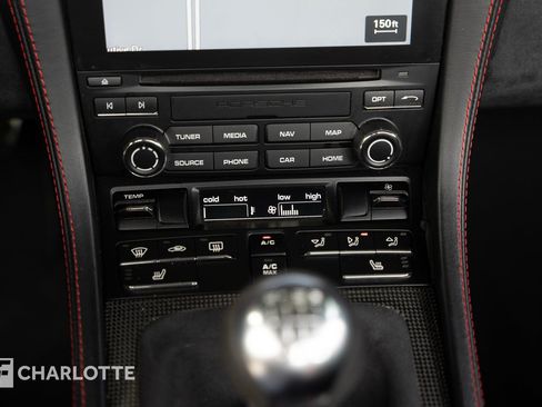 Used 2021 Porsche 718 Boxster Spyder RWD image 30