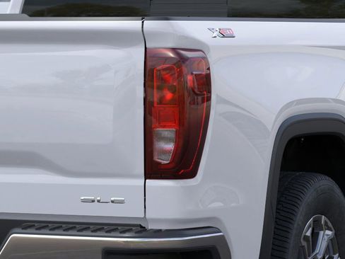 New 2026 GMC Sierra 1500 SLE AWD/4WD image 35