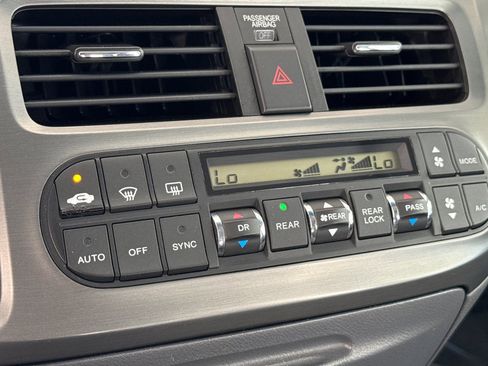 Used 2005 Honda Odyssey EX image 21