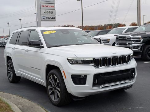 New 2025 Jeep Grand Cherokee L Overland w/ Advanced Protech Group III image 3