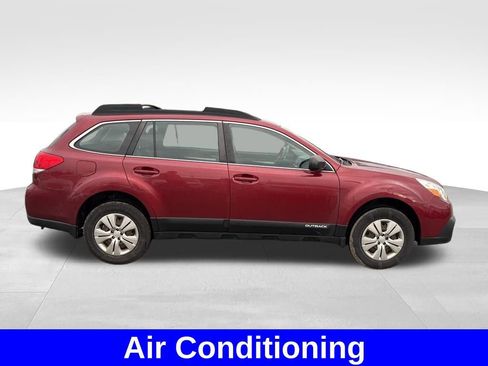Used 2013 Subaru Outback 2.5i image 8