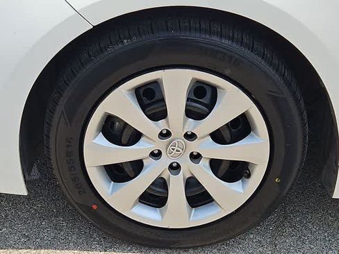 Certified 2024 Toyota Corolla LE FWD image 13