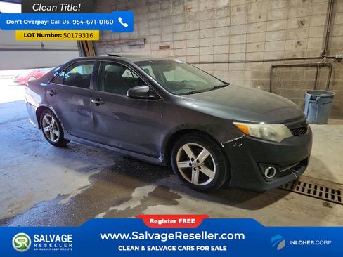 Used 2012 Toyota Camry SE w/ Convenience Pkg image 5