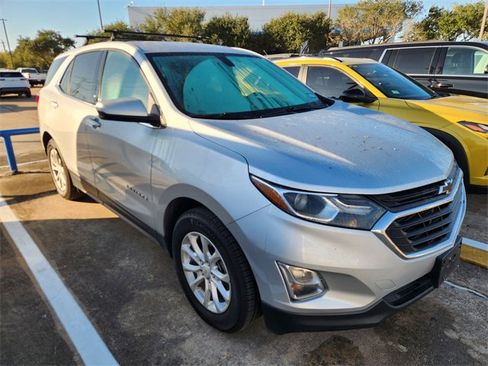 Used 2018 Chevrolet Equinox LT image 1